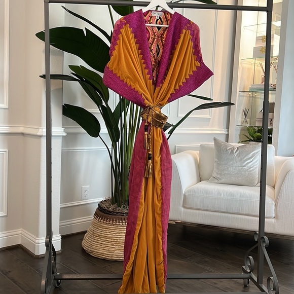 SILKY VELVET MAXI CARDIGAN DRESS FREE SIZE - Picture 12 of 13